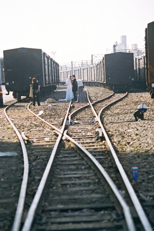 台灣鐵路旅遊攝影台中火車站後站婚紗照拍攝攝影照片9