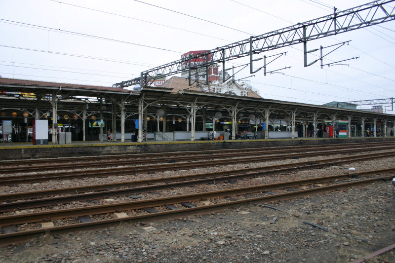 台灣鐵路旅遊攝影台中火車站後站廣場攝影照片3