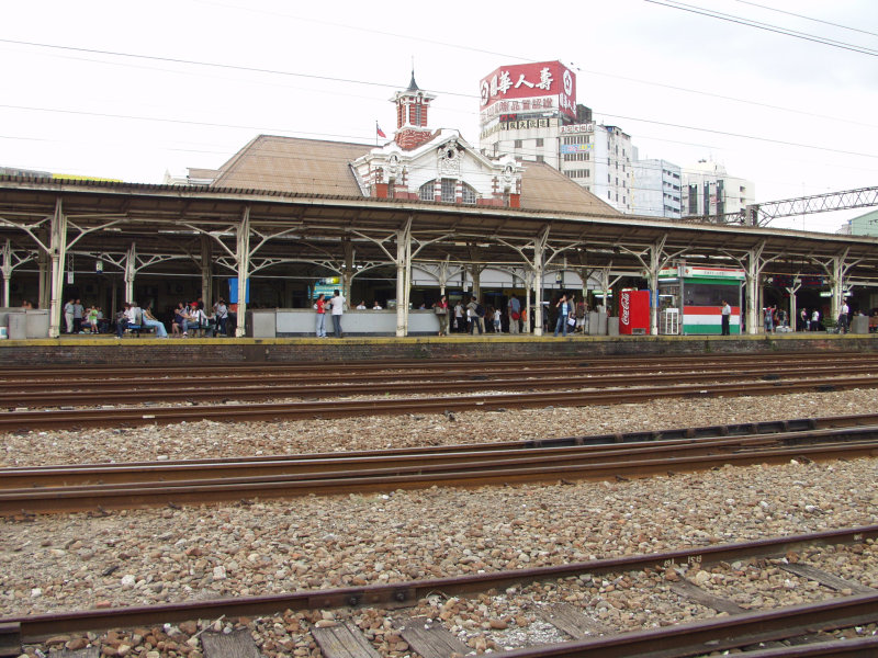 台灣鐵路旅遊攝影台中火車站後站廣場攝影照片25