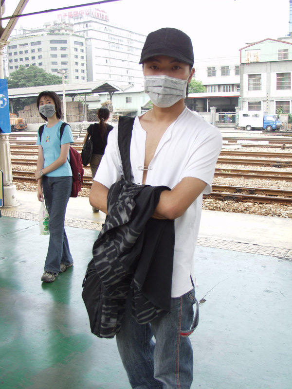 台灣鐵路旅遊攝影台中火車站月台2003年SRAS期間攝影照片10