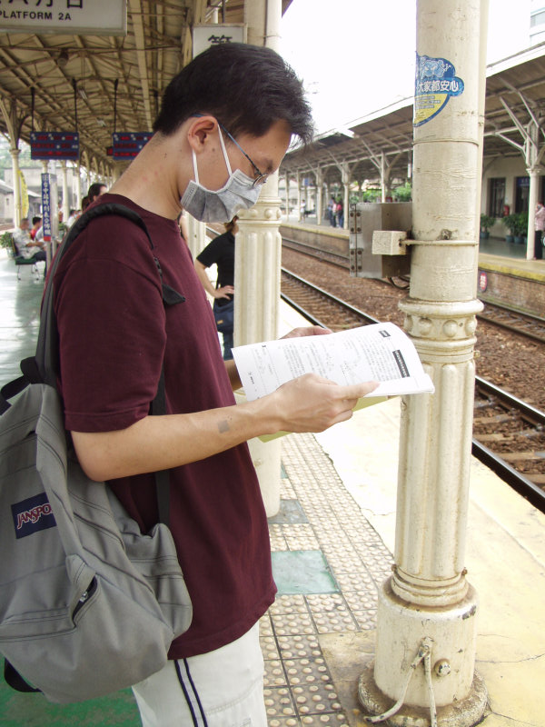 台灣鐵路旅遊攝影台中火車站月台2003年SRAS期間攝影照片11