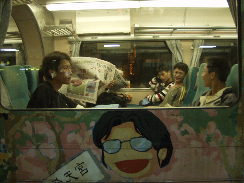 台灣鐵路旅遊攝影台中火車站月台旅客2002年攝影照片34