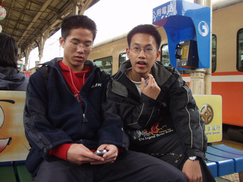 台灣鐵路旅遊攝影台中火車站月台旅客2003年攝影照片74