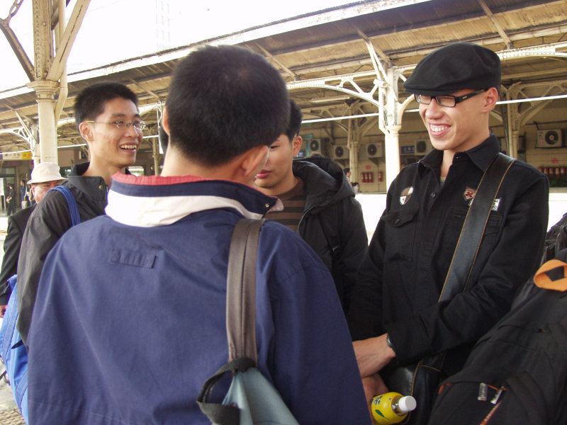 台灣鐵路旅遊攝影台中火車站月台旅客2003年攝影照片221