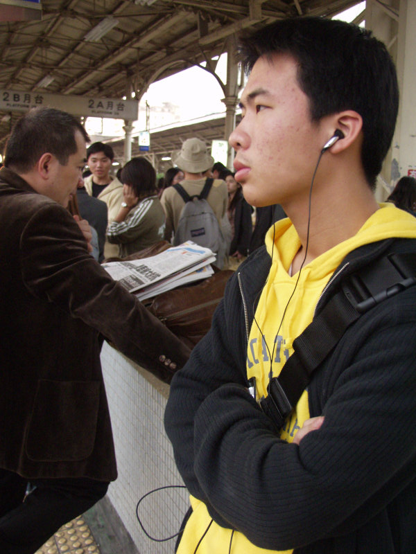 台灣鐵路旅遊攝影台中火車站月台旅客2004年攝影照片170