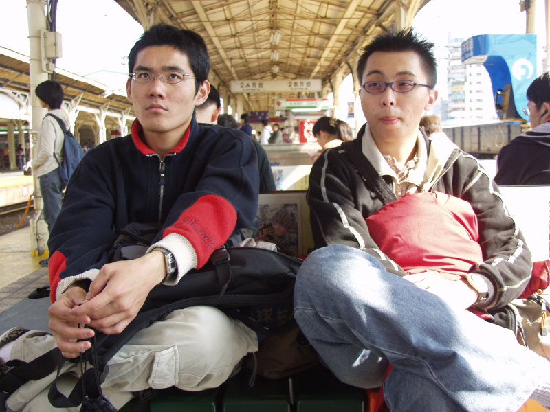 台灣鐵路旅遊攝影台中火車站月台旅客2004年攝影照片514