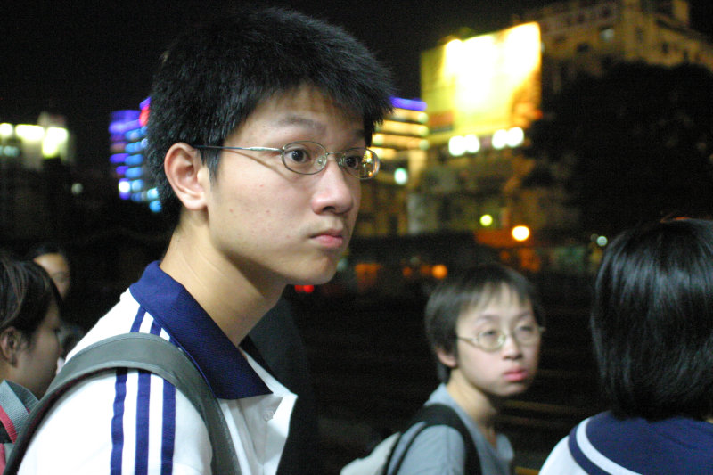 台灣鐵路旅遊攝影台中火車站月台旅客2005年攝影照片84