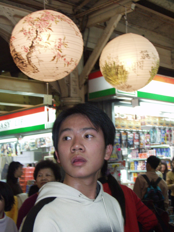 台灣鐵路旅遊攝影台中火車站月台旅客特寫2003攝影照片35