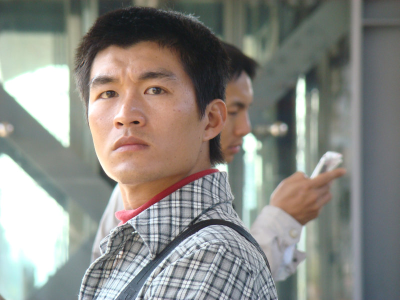 台灣鐵路旅遊攝影台中火車站月台旅客特寫2009-01-31攝影照片19