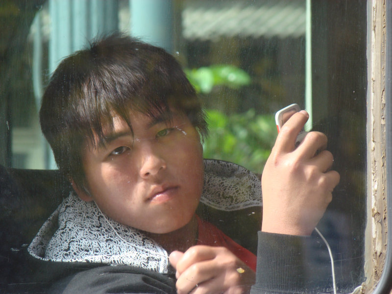台灣鐵路旅遊攝影台中火車站月台旅客特寫2009攝影照片103