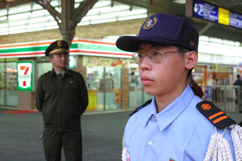 台灣鐵路旅遊攝影台中火車站高中儀隊表演台中一中攝影照片45