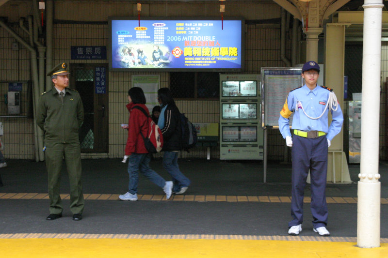 台灣鐵路旅遊攝影台中火車站高中儀隊表演台中一中攝影照片47