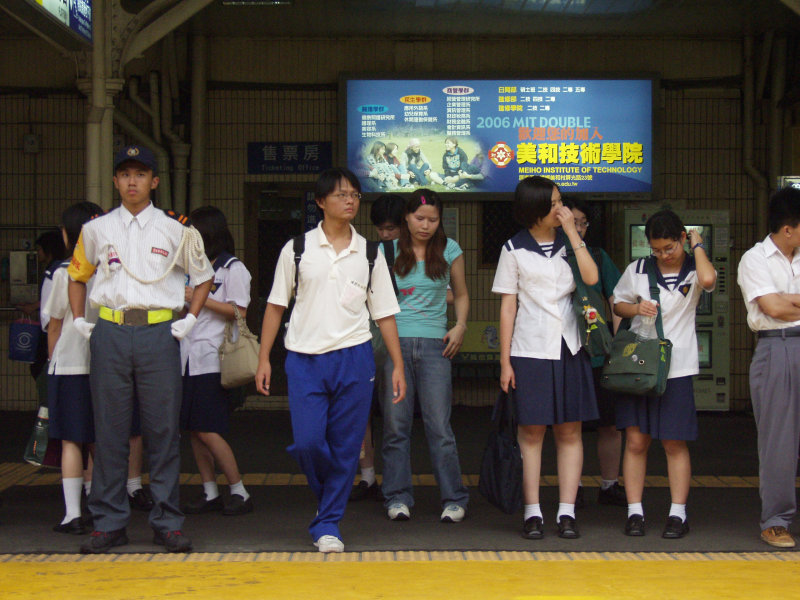 台灣鐵路旅遊攝影台中火車站高中儀隊表演台中一中攝影照片62