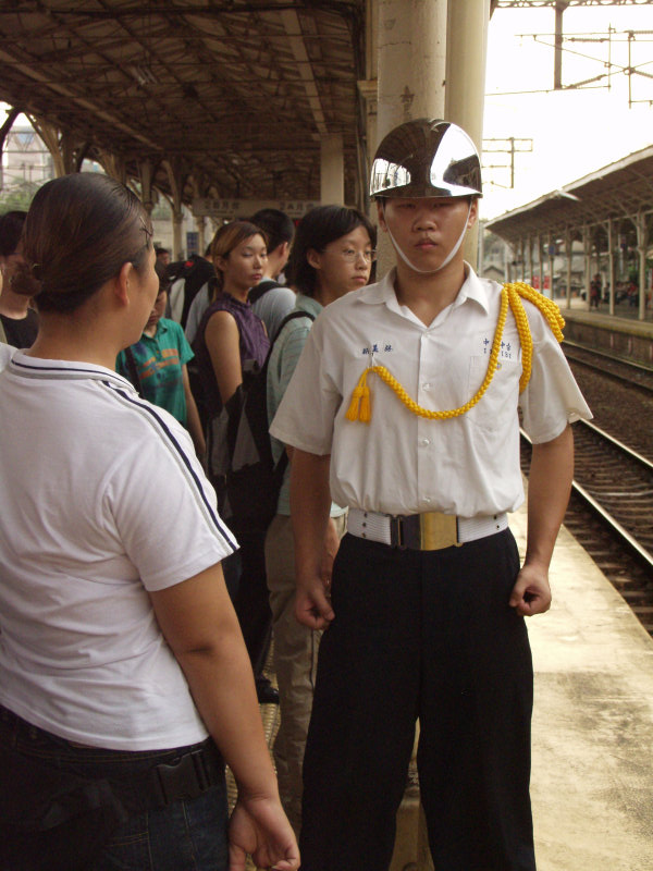 台灣鐵路旅遊攝影台中火車站高中儀隊表演台中二中攝影照片11