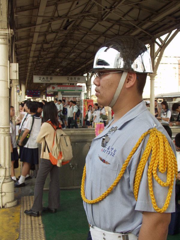 台灣鐵路旅遊攝影台中火車站高中儀隊表演台中高工攝影照片11