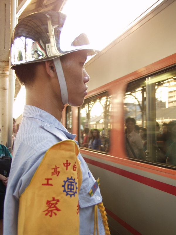 台灣鐵路旅遊攝影台中火車站高中儀隊表演台中高工攝影照片14