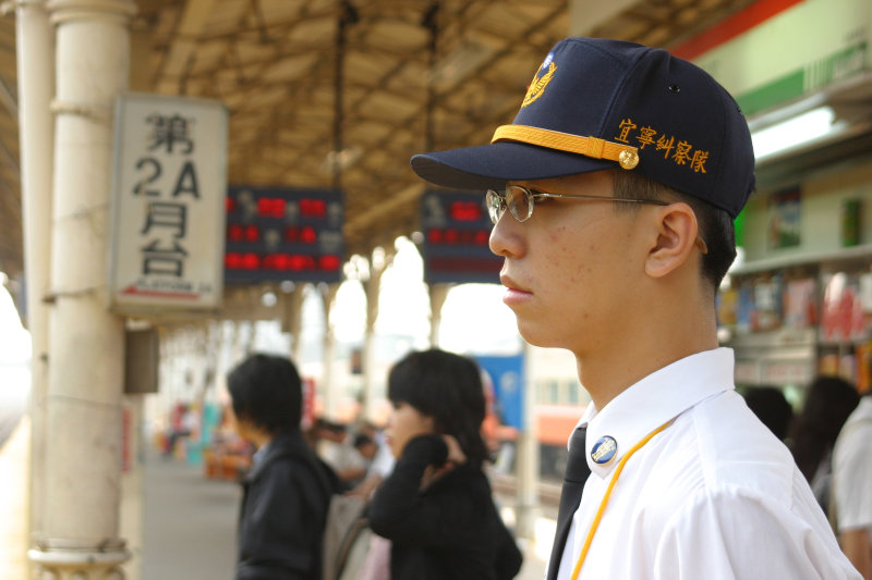 台灣鐵路旅遊攝影台中火車站高中儀隊表演宜寧中學攝影照片8