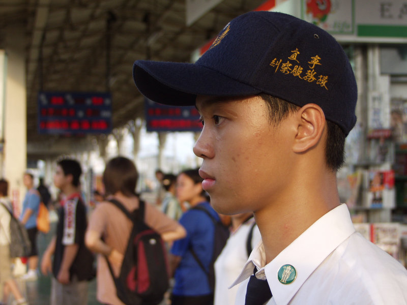 台灣鐵路旅遊攝影台中火車站高中儀隊表演宜寧中學攝影照片12