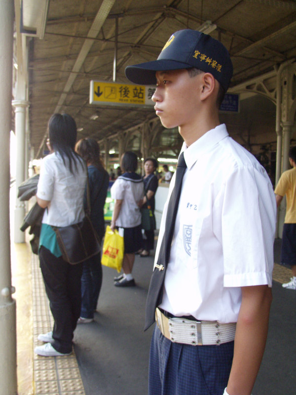 台灣鐵路旅遊攝影台中火車站高中儀隊表演宜寧中學攝影照片17
