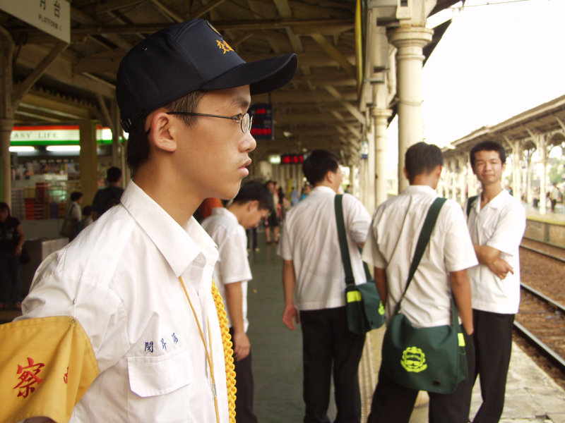 台灣鐵路旅遊攝影台中火車站高中儀隊表演文華高中攝影照片9