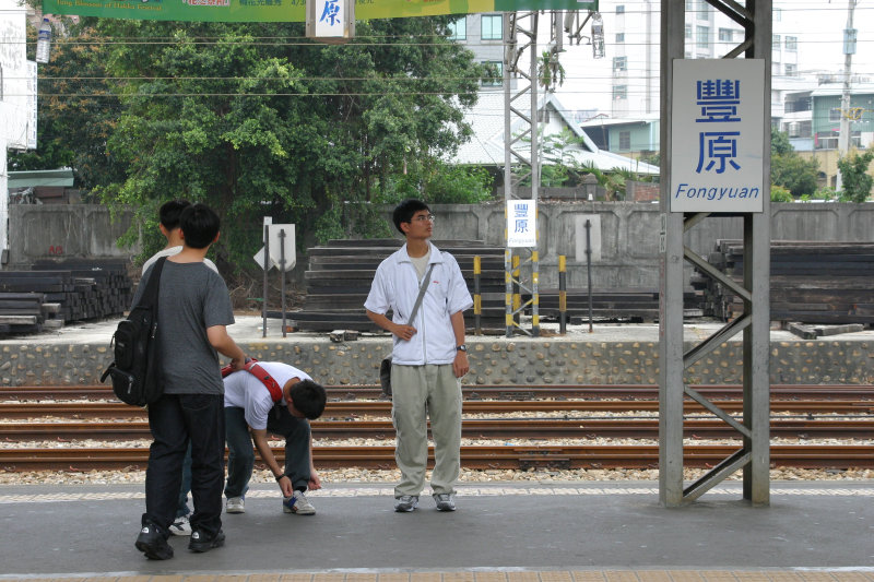 台灣鐵路旅遊攝影山線鐵路豐原火車站2005攝影照片2