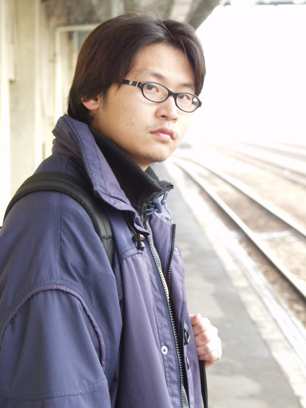 台灣鐵路旅遊攝影彰化火車站月台旅客2003年攝影照片42