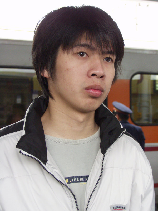 台灣鐵路旅遊攝影彰化火車站月台旅客2003年攝影照片45