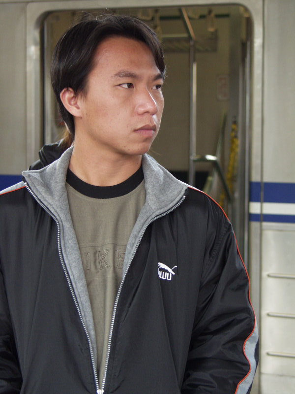 台灣鐵路旅遊攝影彰化火車站月台旅客2003年攝影照片66