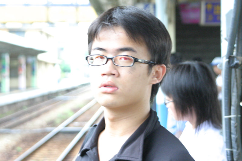 台灣鐵路旅遊攝影彰化火車站月台旅客2005年攝影照片15