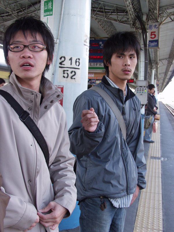 台灣鐵路旅遊攝影彰化火車站月台旅客2006年攝影照片14