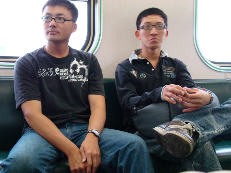 台灣鐵路旅遊攝影彰化火車站月台旅客2007年攝影照片19