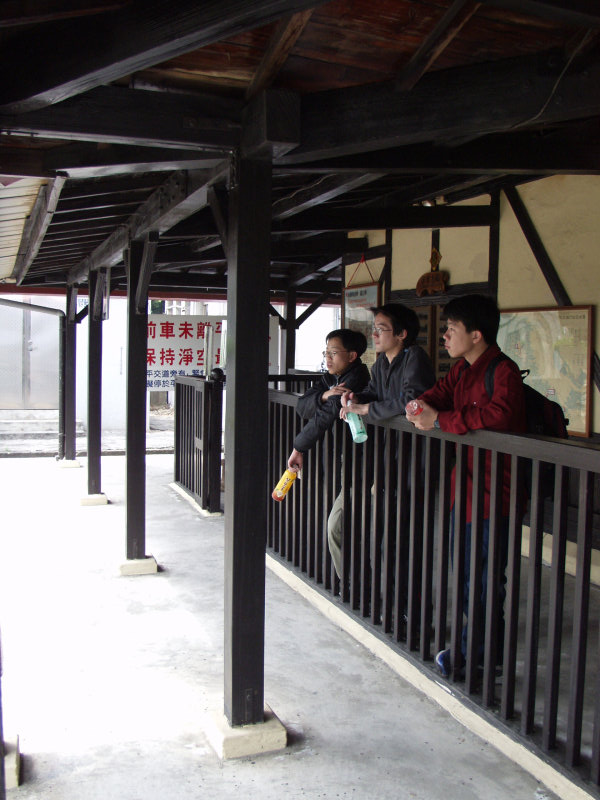 台灣鐵路旅遊攝影追分火車站剪票口攝影照片48