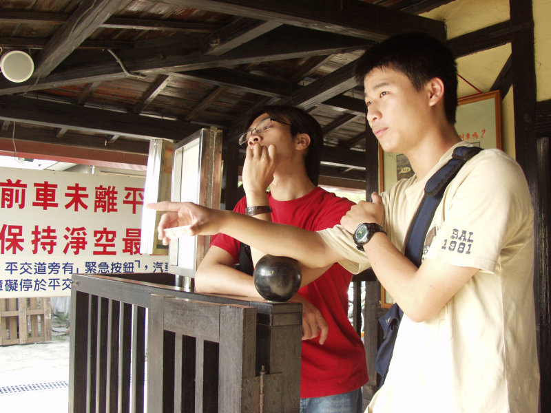 台灣鐵路旅遊攝影追分火車站剪票口攝影照片57
