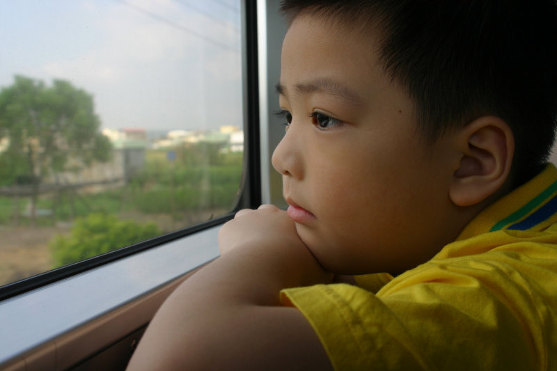 台灣鐵路旅遊攝影電車-區間車交談的旅客2005攝影照片427