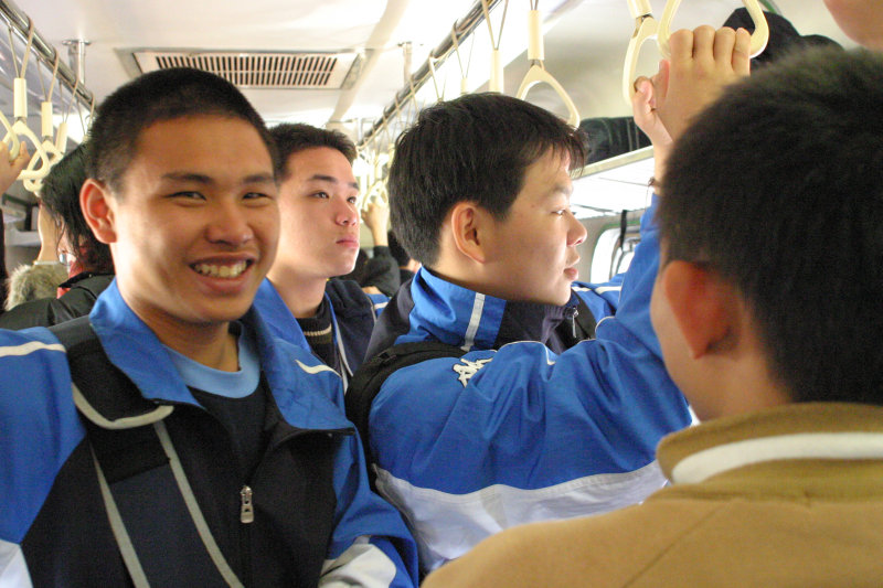 台灣鐵路旅遊攝影電車-區間車交談的旅客2005攝影照片499