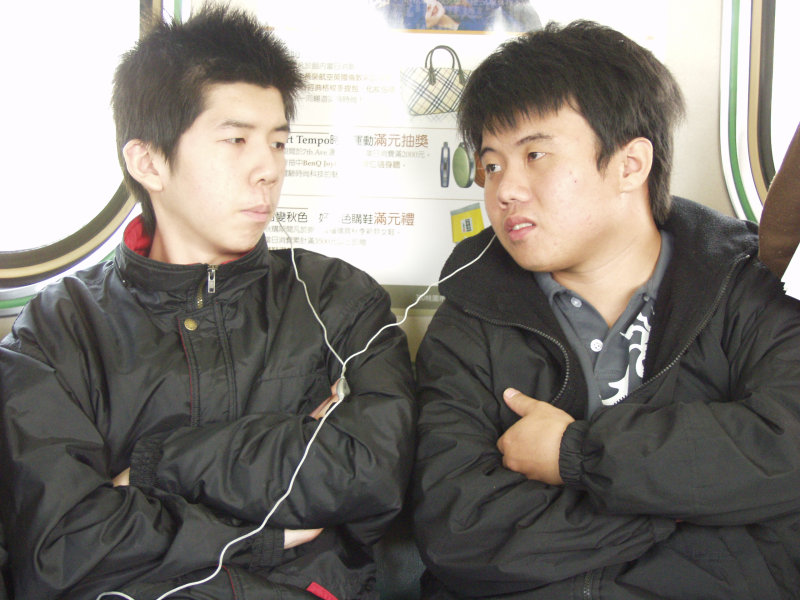 台灣鐵路旅遊攝影電車-區間車交談的旅客2005攝影照片593