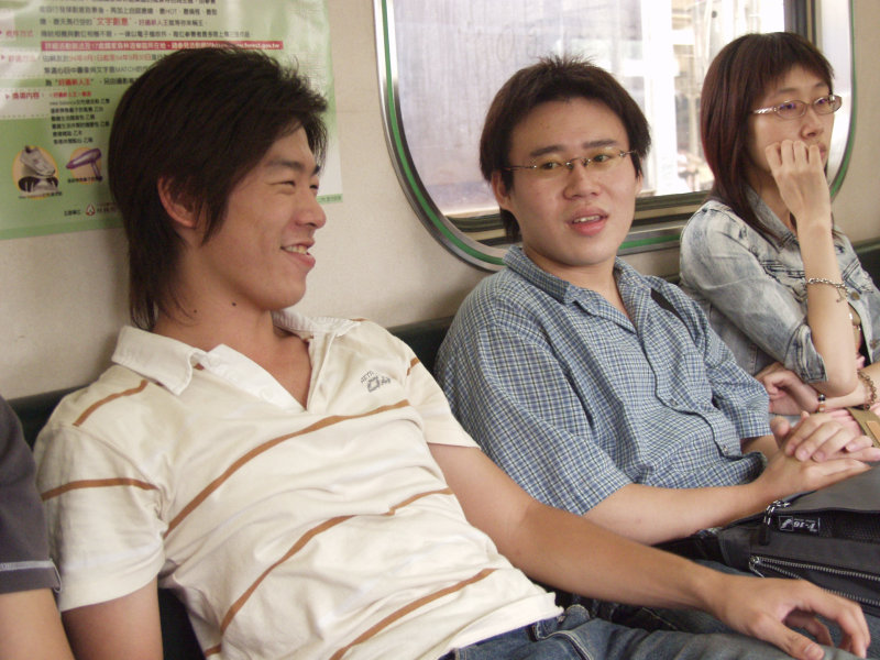 台灣鐵路旅遊攝影電車-區間車交談的旅客2005攝影照片646