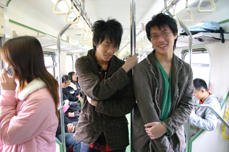 台灣鐵路旅遊攝影電車-區間車交談的旅客2006攝影照片36