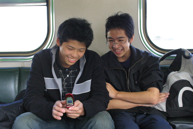 台灣鐵路旅遊攝影電車-區間車交談的旅客2006攝影照片40