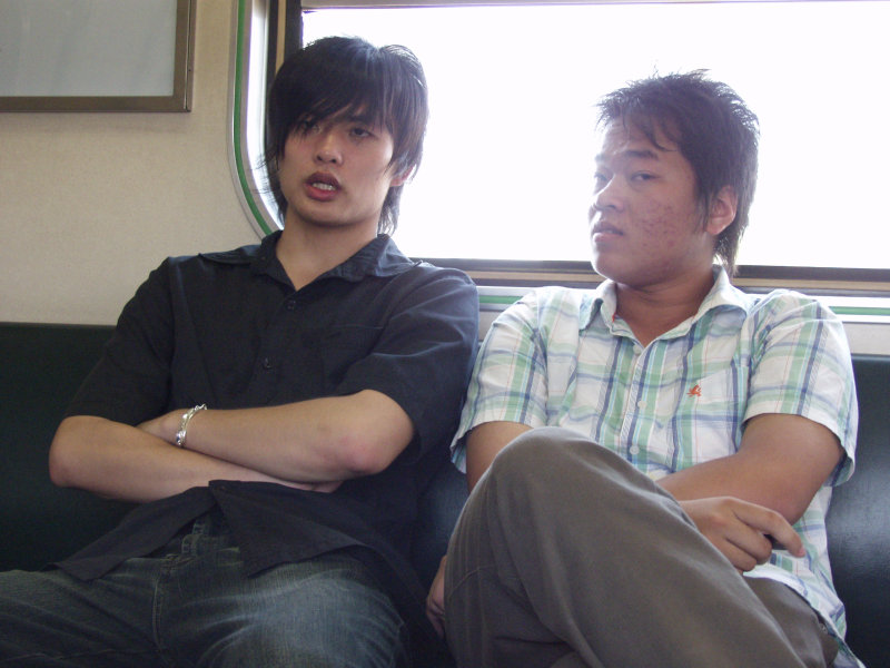 台灣鐵路旅遊攝影電車-區間車交談的旅客2006攝影照片259