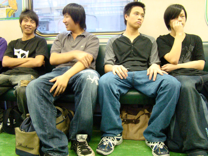 台灣鐵路旅遊攝影電車-區間車交談的旅客2007攝影照片17