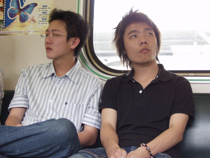 台灣鐵路旅遊攝影電車-區間車交談的旅客2007攝影照片408