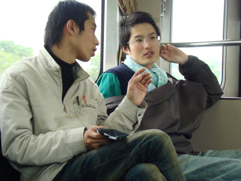 台灣鐵路旅遊攝影電車-區間車交談的旅客2008攝影照片4