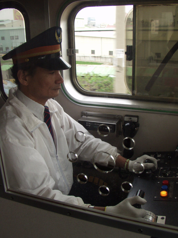 台灣鐵路旅遊攝影電車-區間車旅客特寫2002攝影照片5
