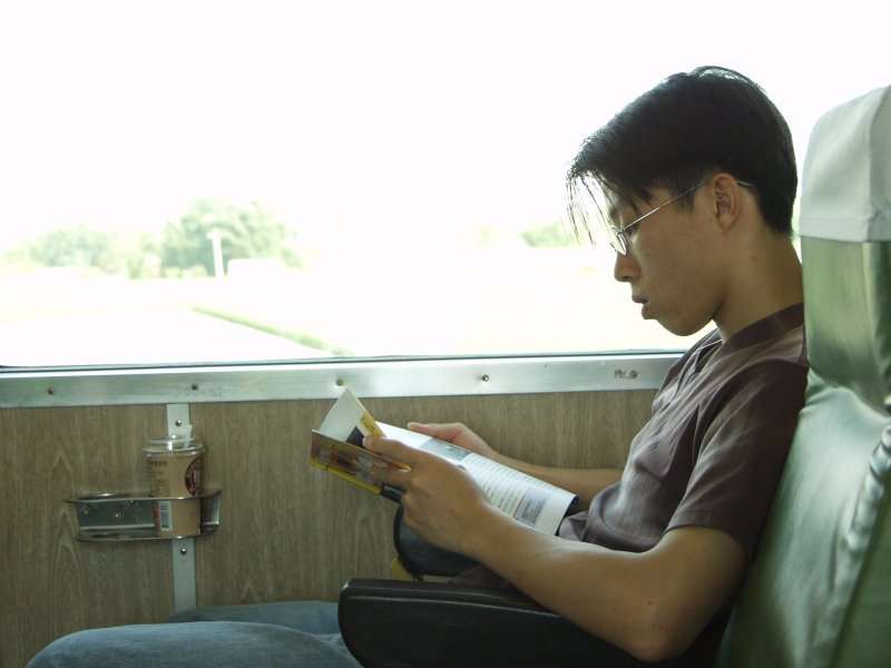 台灣鐵路旅遊攝影電車-區間車旅客特寫2002攝影照片16