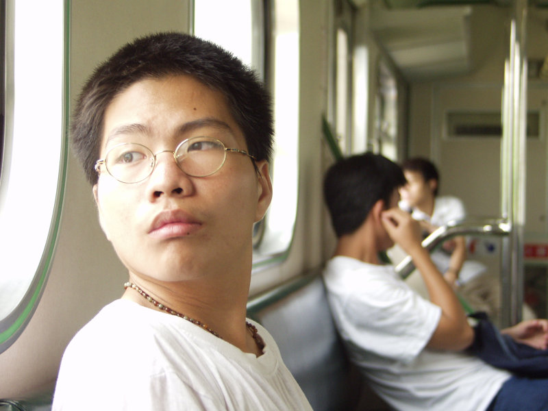 台灣鐵路旅遊攝影電車-區間車旅客特寫2002攝影照片24