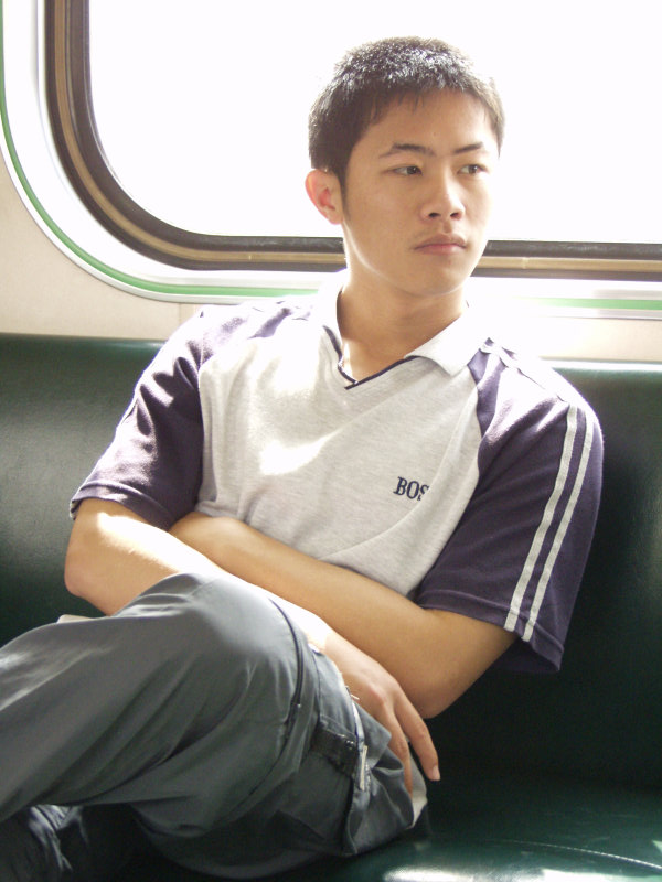 台灣鐵路旅遊攝影電車-區間車旅客特寫2003攝影照片14