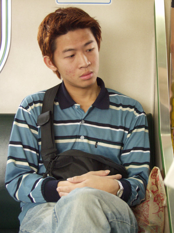 台灣鐵路旅遊攝影電車-區間車旅客特寫2003攝影照片19