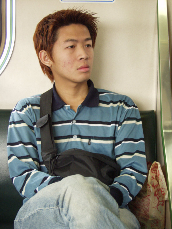 台灣鐵路旅遊攝影電車-區間車旅客特寫2003攝影照片20