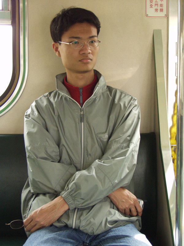 台灣鐵路旅遊攝影電車-區間車旅客特寫2003攝影照片31